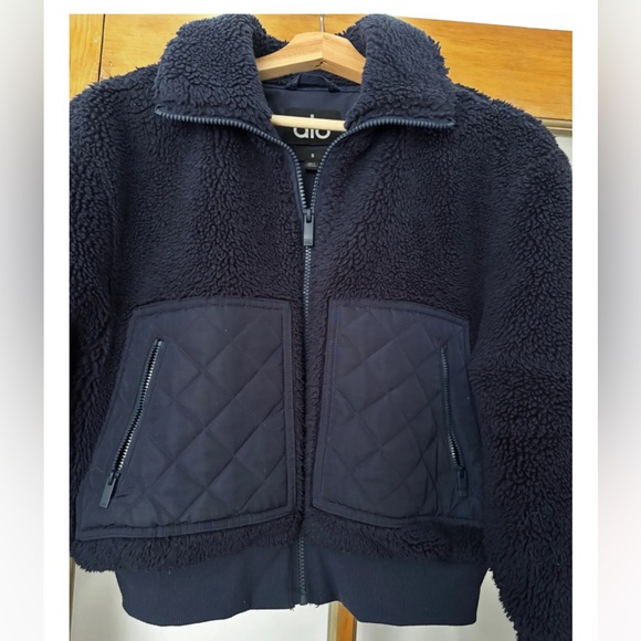 Alo Sherpa Bomber Jacket - Picture 2 of 6